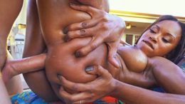 indigo-fucks-outdoors-bangbros